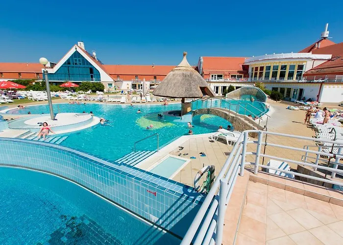 Kehida Hertelendy Haz Hotell 4*